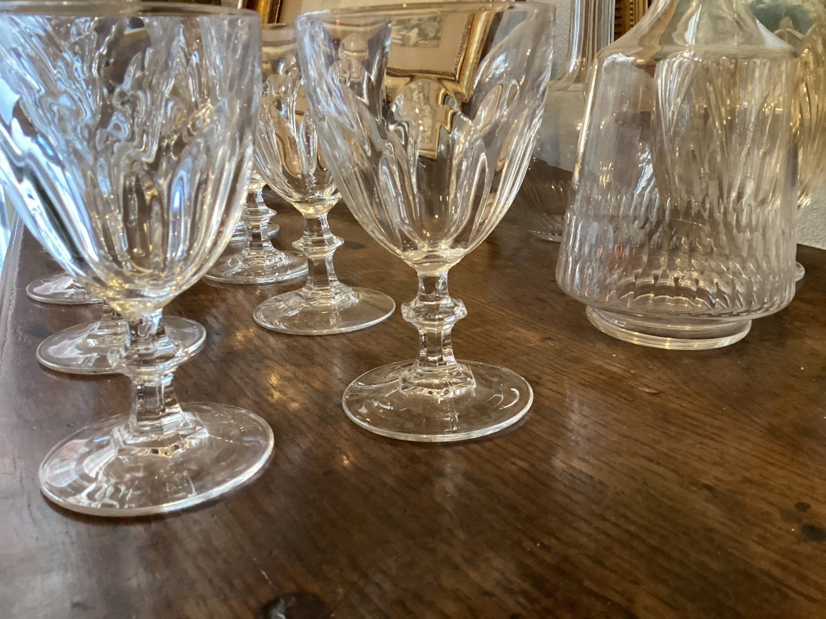 Set Of 8 Crystal Glasses Similar To Harcourt Glasses But With A Slight Difference -photo-6