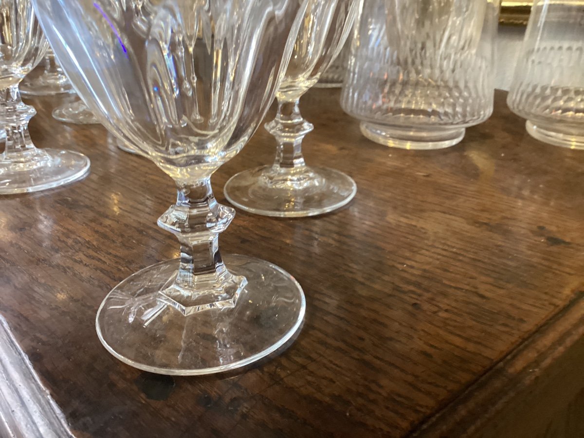 Set Of 8 Crystal Glasses Similar To Harcourt Glasses But With A Slight Difference -photo-7