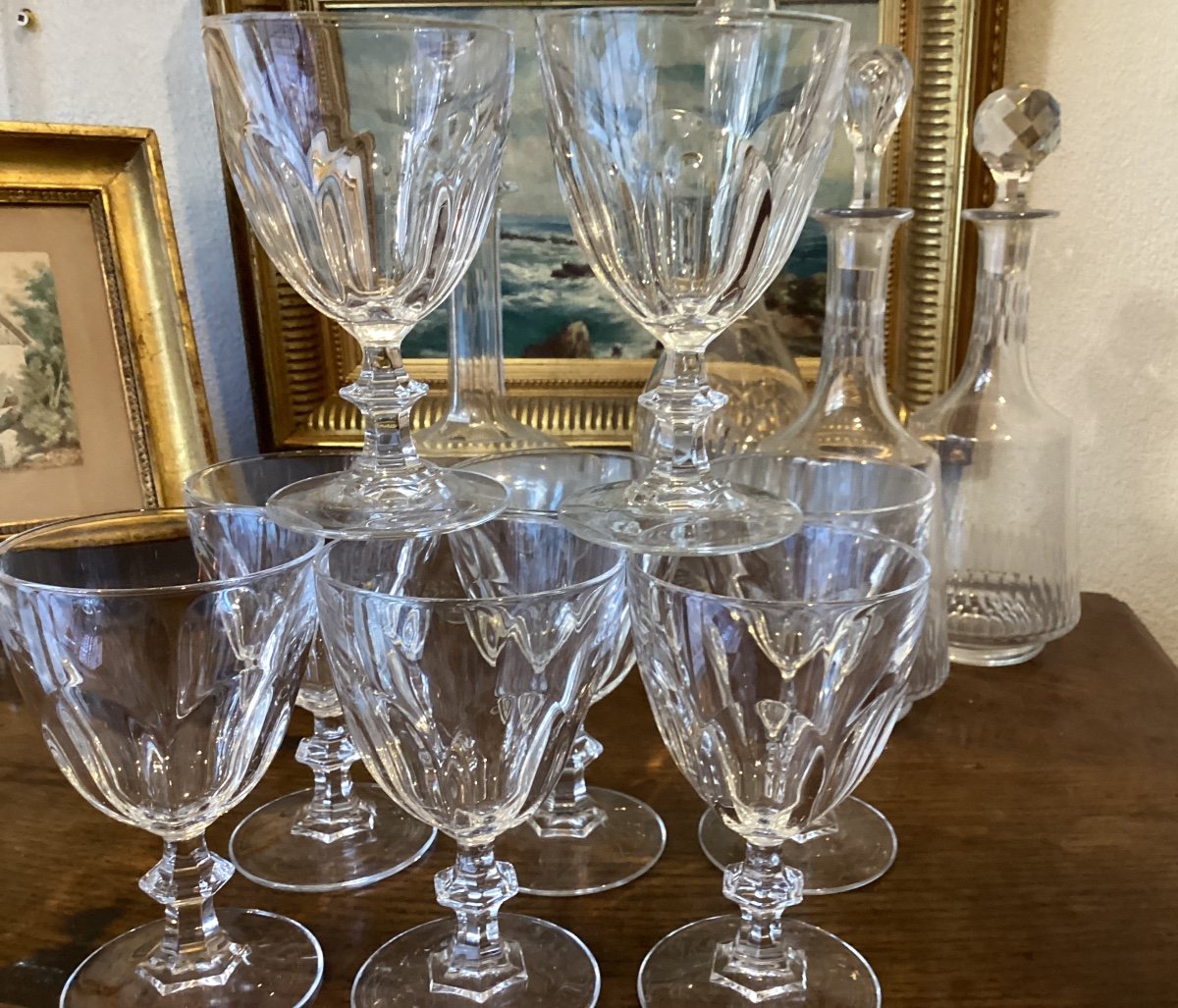 Set Of 8 Crystal Glasses Similar To Harcourt Glasses But With A Slight Difference 