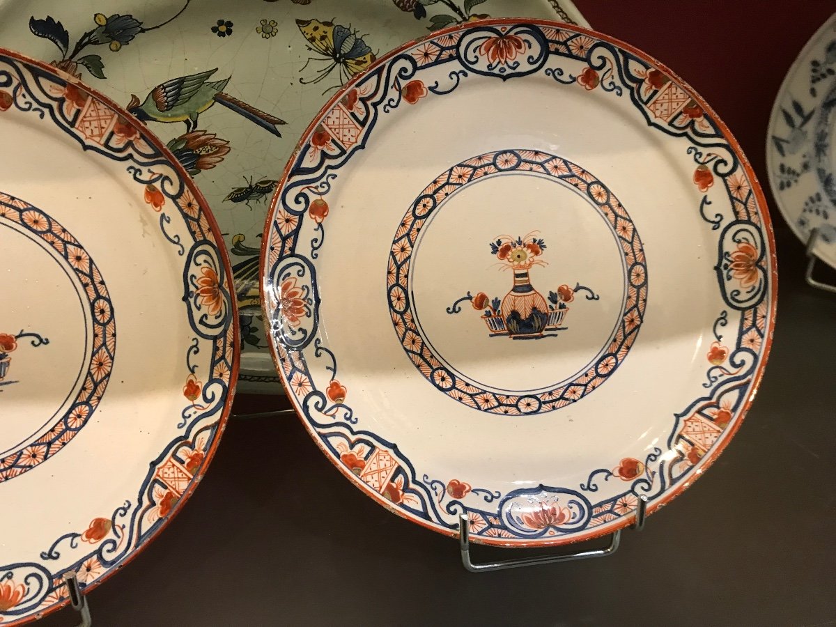 Pair Of 18th Century Delft Earthenware Plates-photo-3