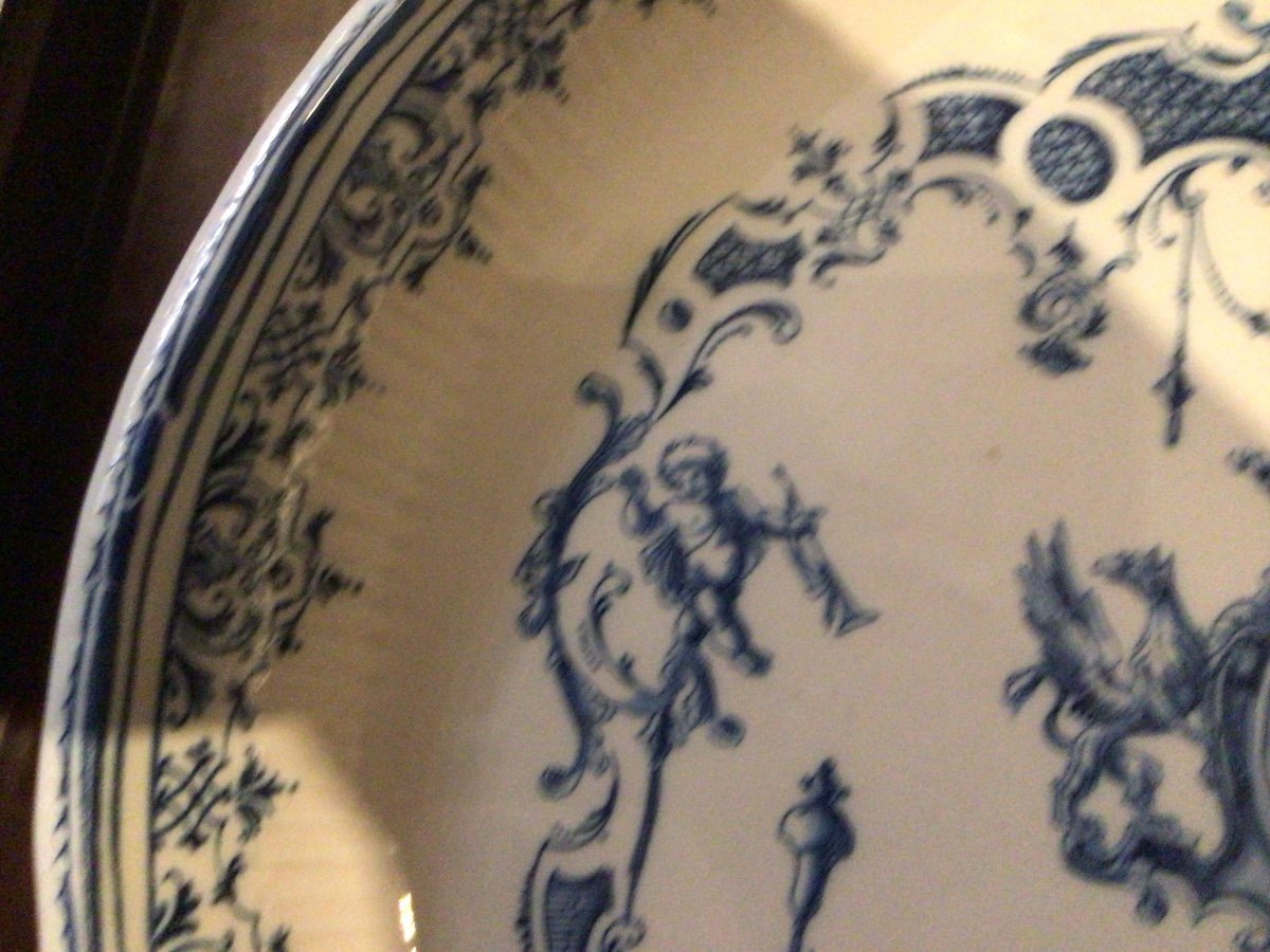  Round Moustiersearthenwaredish With Blue Camaïeu Decor In The Berain Style, Early 18th Century-photo-2