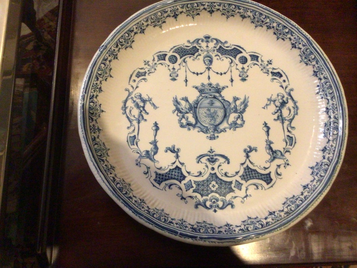  Round Moustiersearthenwaredish With Blue Camaïeu Decor In The Berain Style, Early 18th Century-photo-4