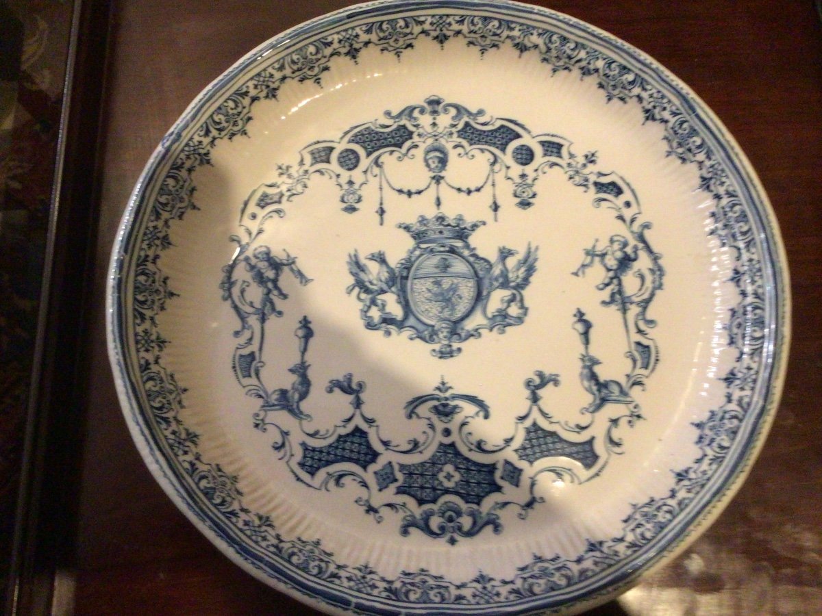  Round Moustiersearthenwaredish With Blue Camaïeu Decor In The Berain Style, Early 18th Century-photo-7