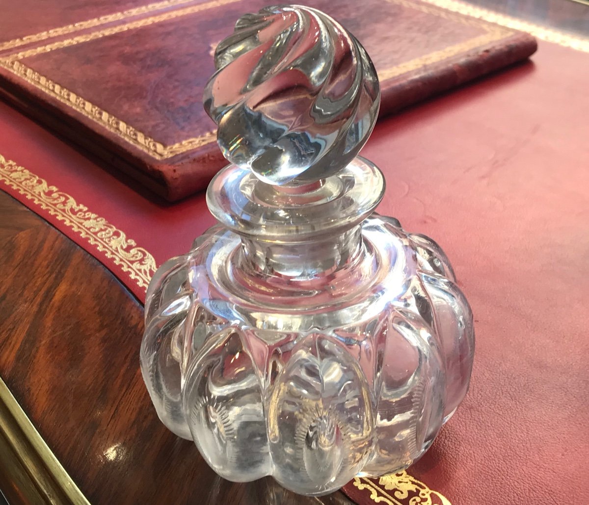 Crystal Perfume Bottle From The Manufacture De La Reine Transferred From Sèvres To Creusot-photo-1