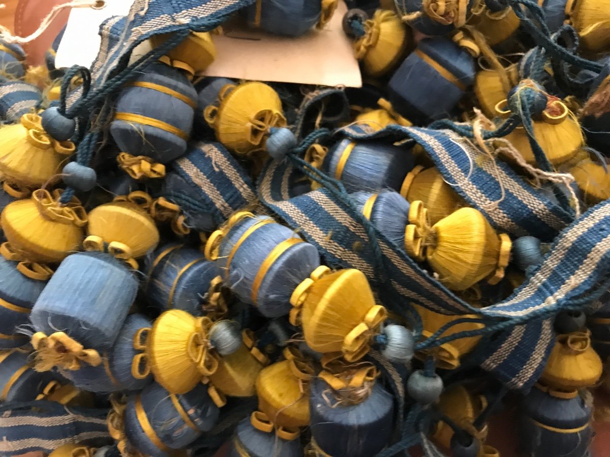 Empire Style Trimmings With Blue And Gold Mold Approximately 5 M