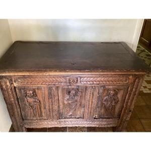 Wooden Chest With Carved Panels, Late 16th Century