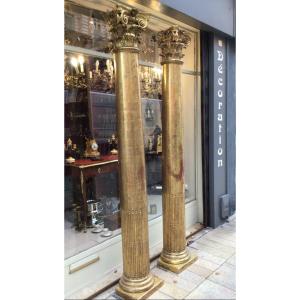 Exceptional Pair Of 18th Century Carved And Gilded Wooden Columns Of The Corinthian Order 2.46 