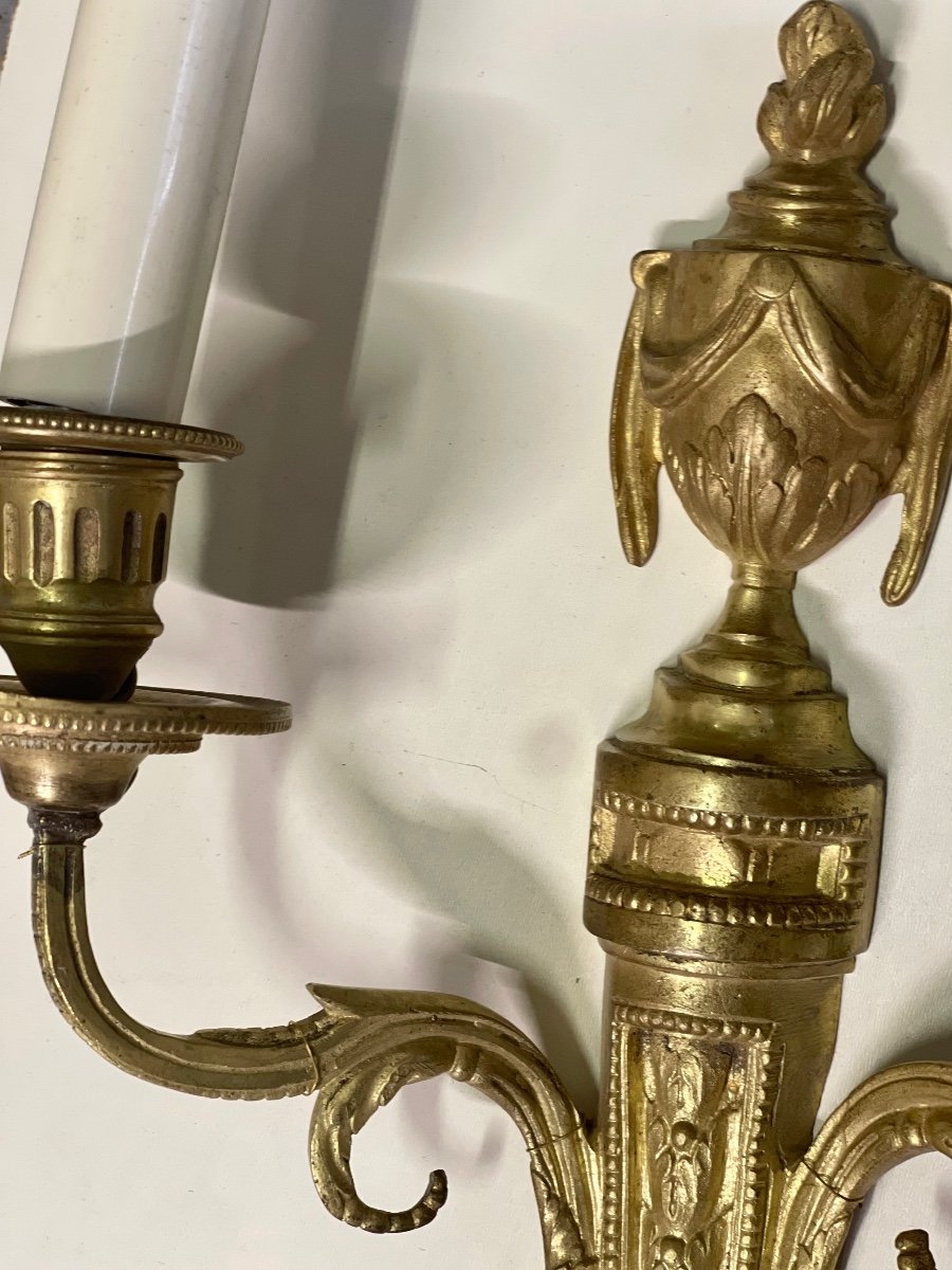 Pair Of Louis XVI Style Gilt Bronze Wall Lights -photo-2