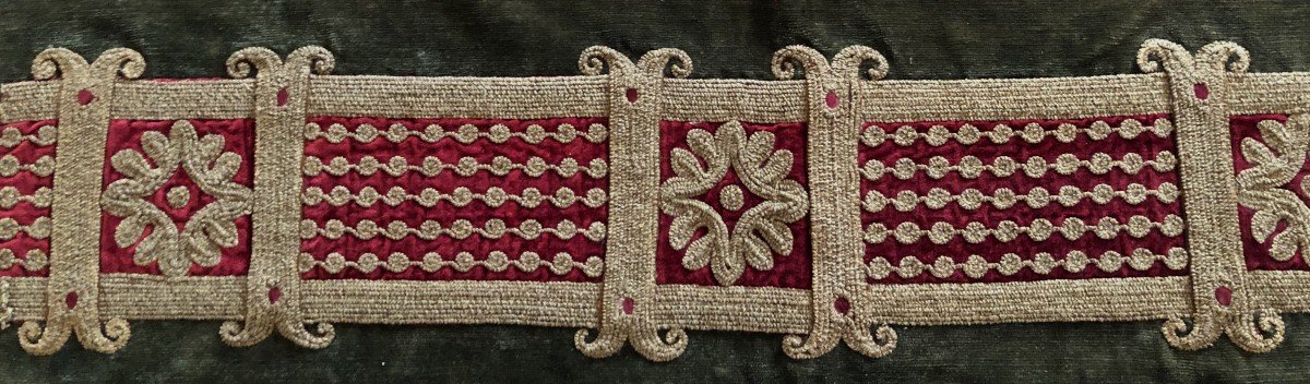 Textile Trimmings Embroidery Sample 19th Century Fleur De Lys Braids-photo-2