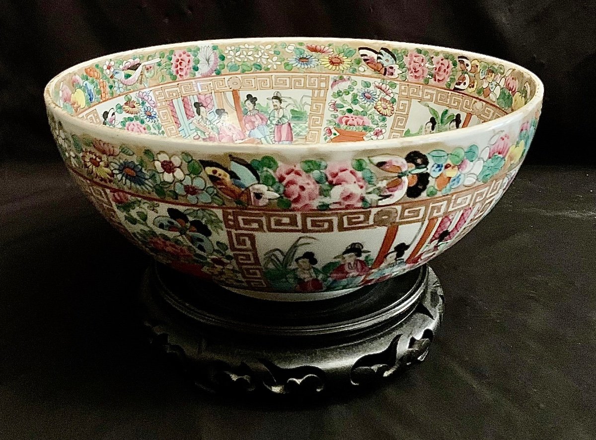 Chinese Ceramic Bowl - 20th Century - Diameter 35 Cm