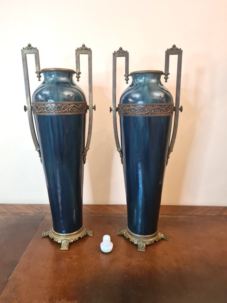 Porcelaine De Sevres - époque Art Déco - Vers 1930 - Grande Paire De Vases 