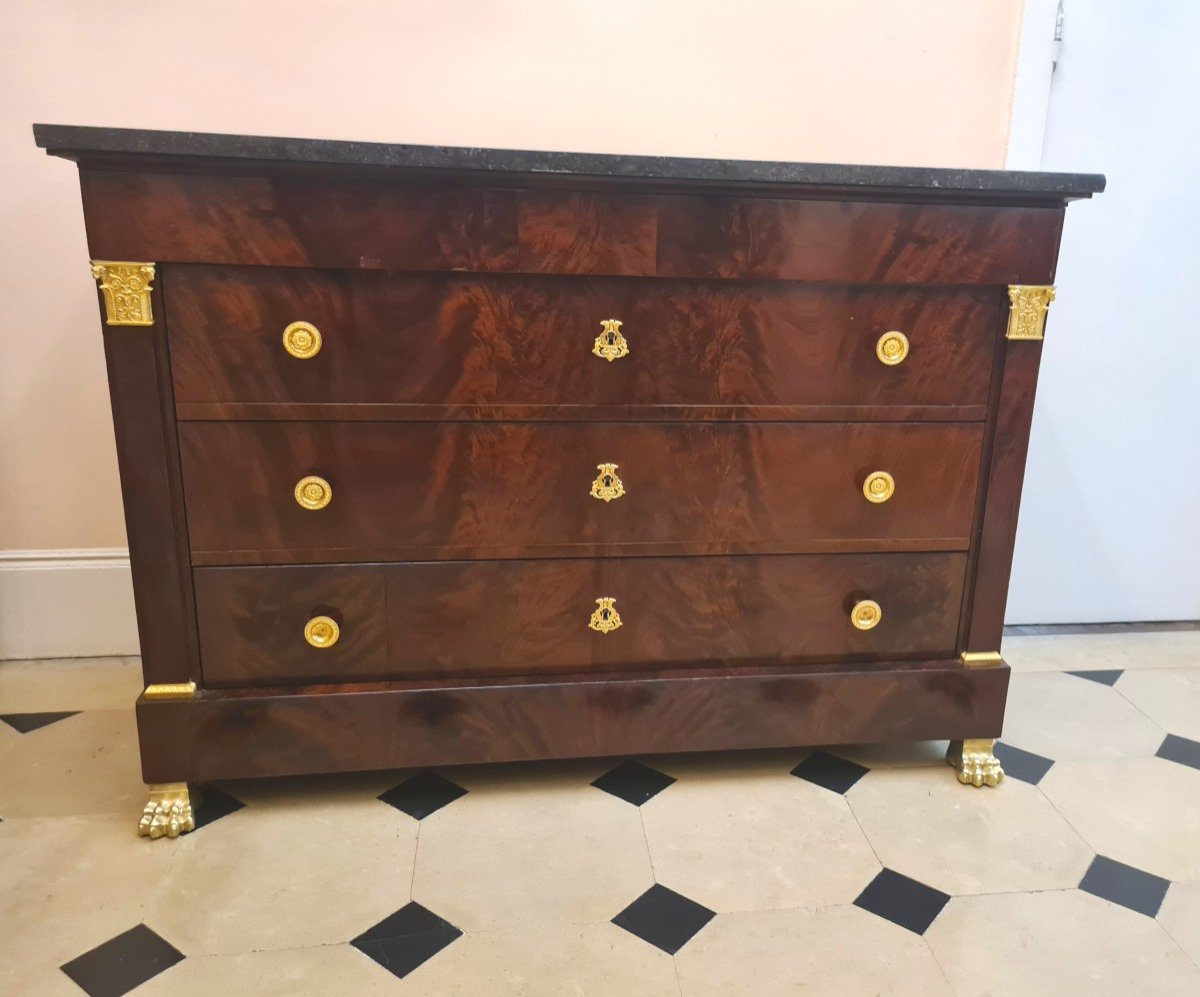 Belle Et Grande Commode époque Empire Vers 1812 En Acajou Flammé. -photo-1