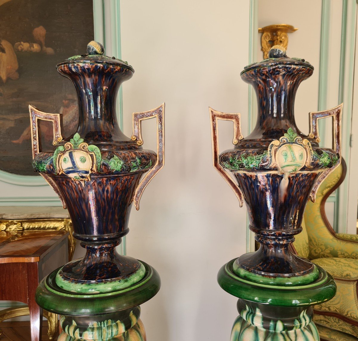 École De Tours. Grande Paire De Vases Couverts De Forme Ovoïde Sur Piédouche. Vers 1860. -photo-1