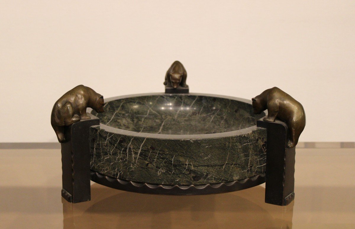 Large Marble Bowl With Bears, Early 20th Century -photo-2