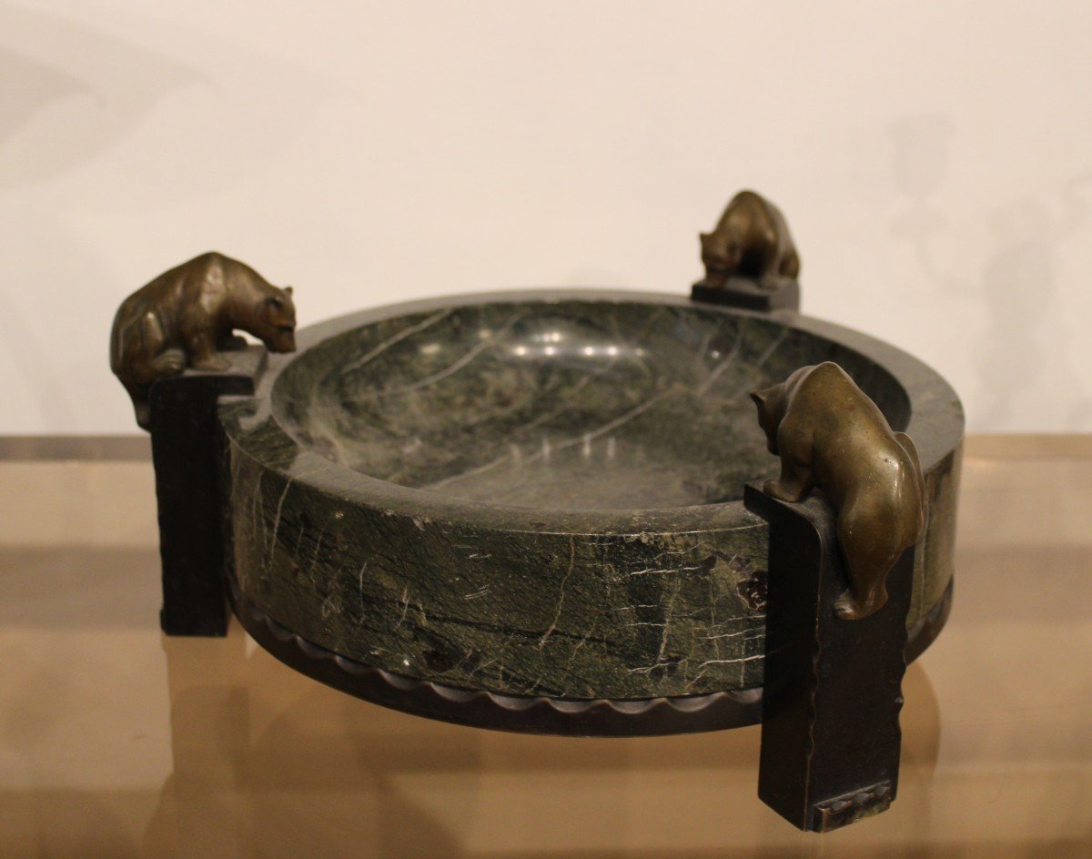 Large Marble Bowl With Bears, Early 20th Century -photo-2