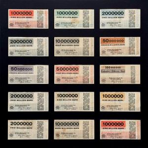 Herbert Bayer (1900-1985) 12 Billets De Banque De La République De Weimar, 1923 .