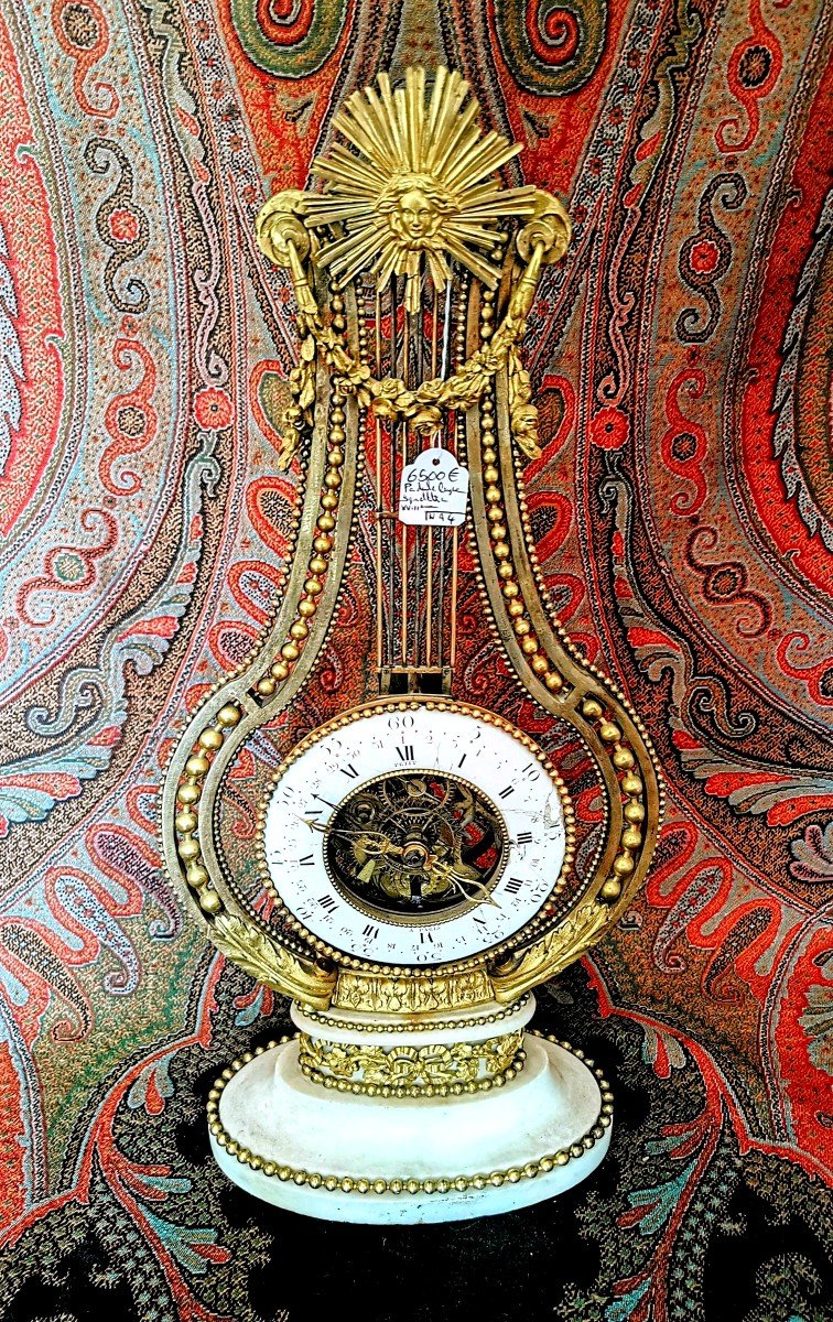 Pendule Lyre Louis XVI Oscillante à Complication XVIII