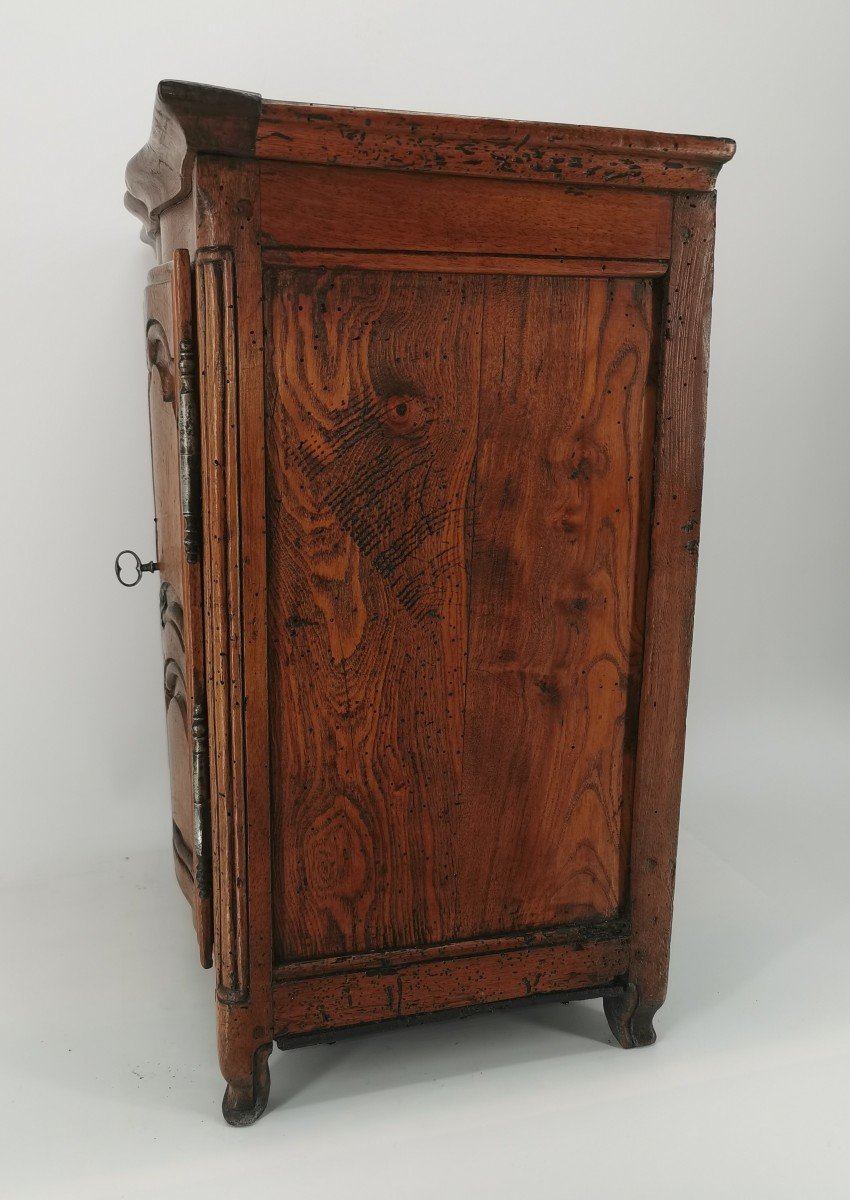 18th Century Reduction Master Cupboard-photo-3