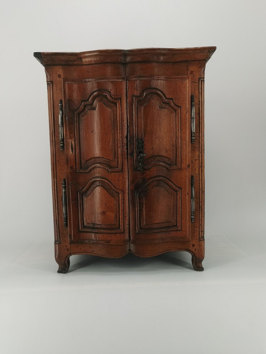 18th Century Reduction Master Cupboard-photo-5