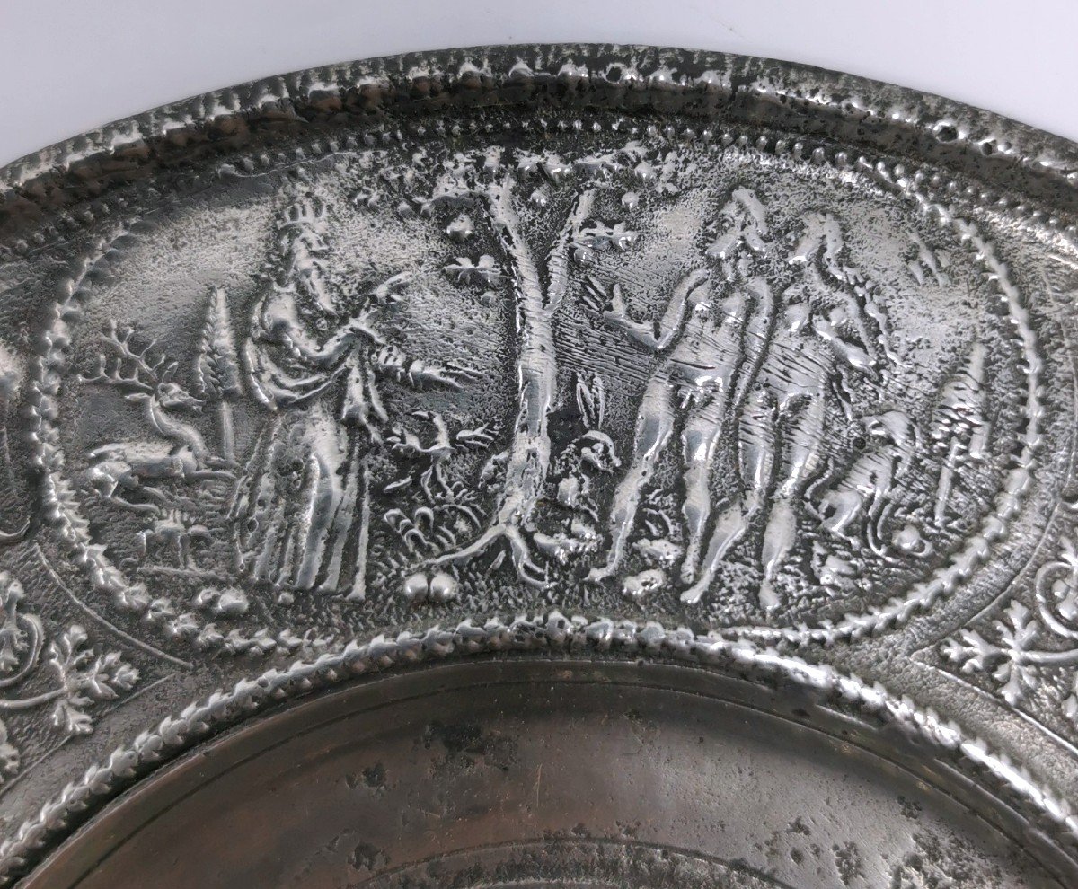 Dish Religious Plate - Pewter Paten From Nuremberg - XVII Th-photo-1