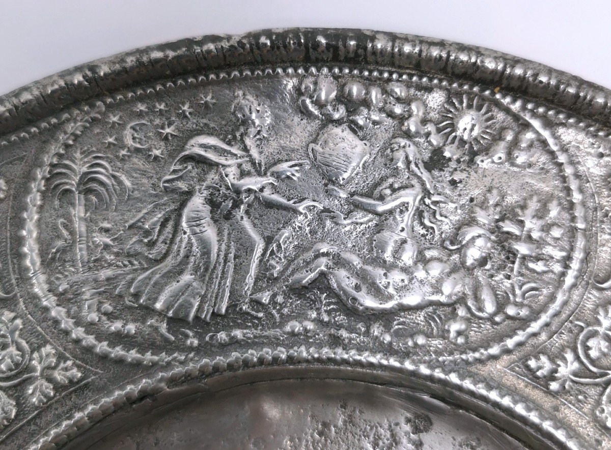 Dish Religious Plate - Pewter Paten From Nuremberg - XVII Th-photo-2