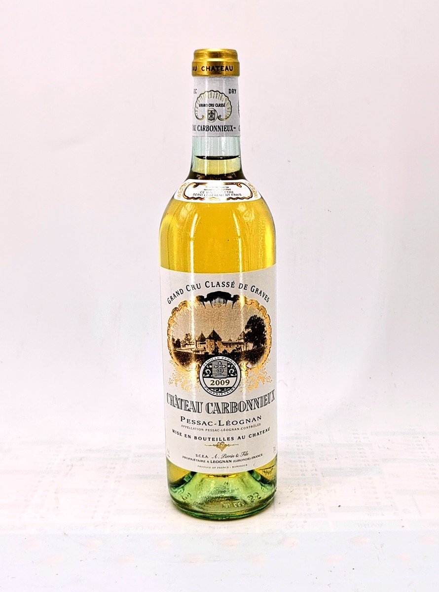 Collection Bottle Château Carbonnieux White Wine Grand Cru Classé Graves 2009 Curiosity