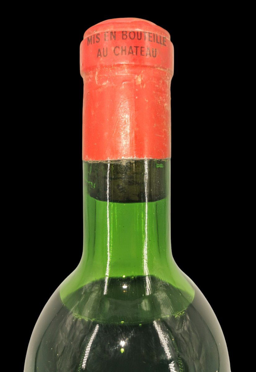 Bottle Of Red Wine Château Duhart-milon-rothschild Grand Cru Classé Collection 1967 Curiosity-photo-4