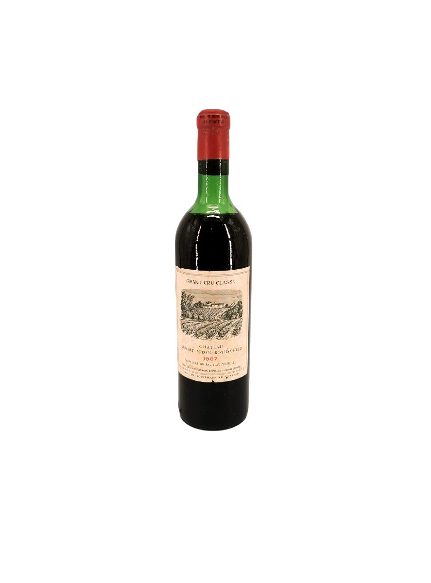 Bottle Of Red Wine Château Duhart-milon-rothschild Grand Cru Classé Collection 1967 Curiosity