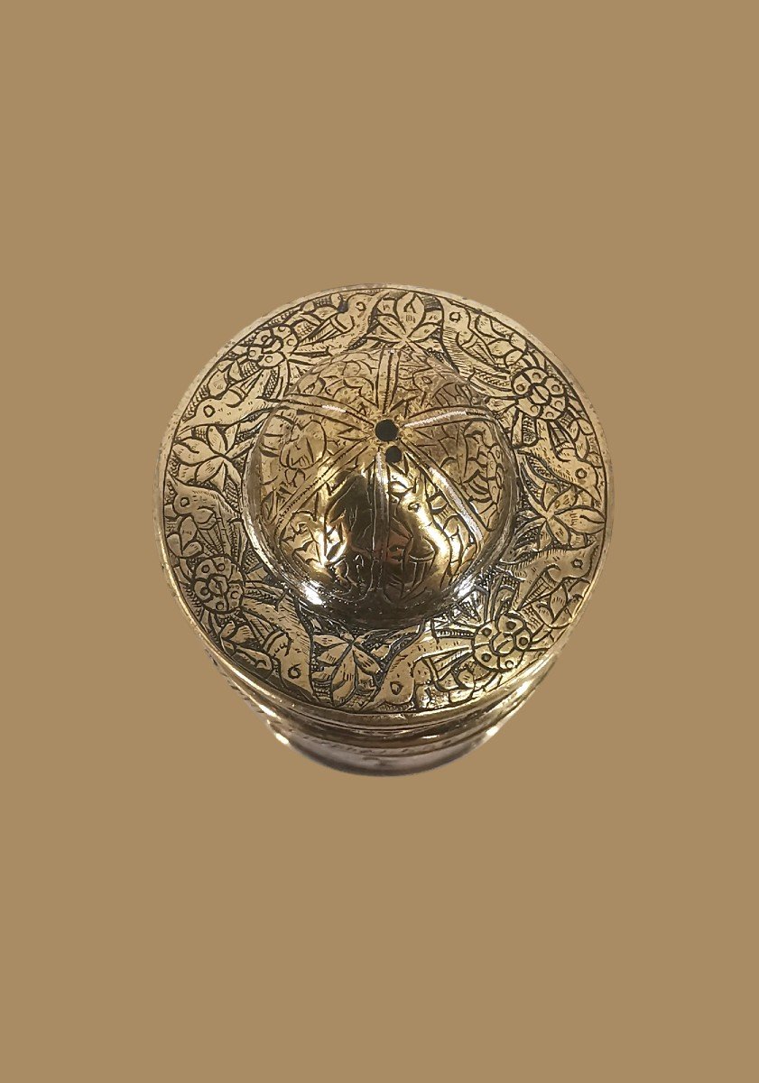 Cylindrical Box - Middle - East Brass Engraved Silver Fillet - Pyxis Style XVIII / XIX-photo-1