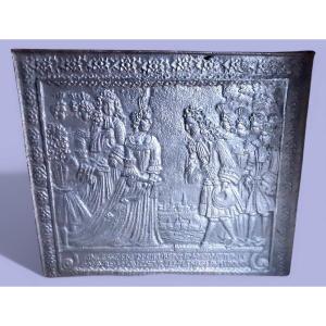 Fireplace Plate - Decorated Galante Scene - 18th Century Cast Iron 