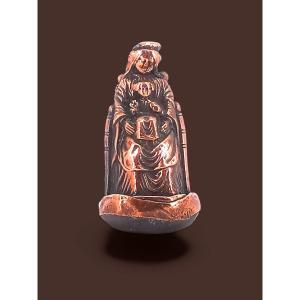 Virgin And Child In Majesty - Chiseled Repoussé Copper - 16th Century Sculpture