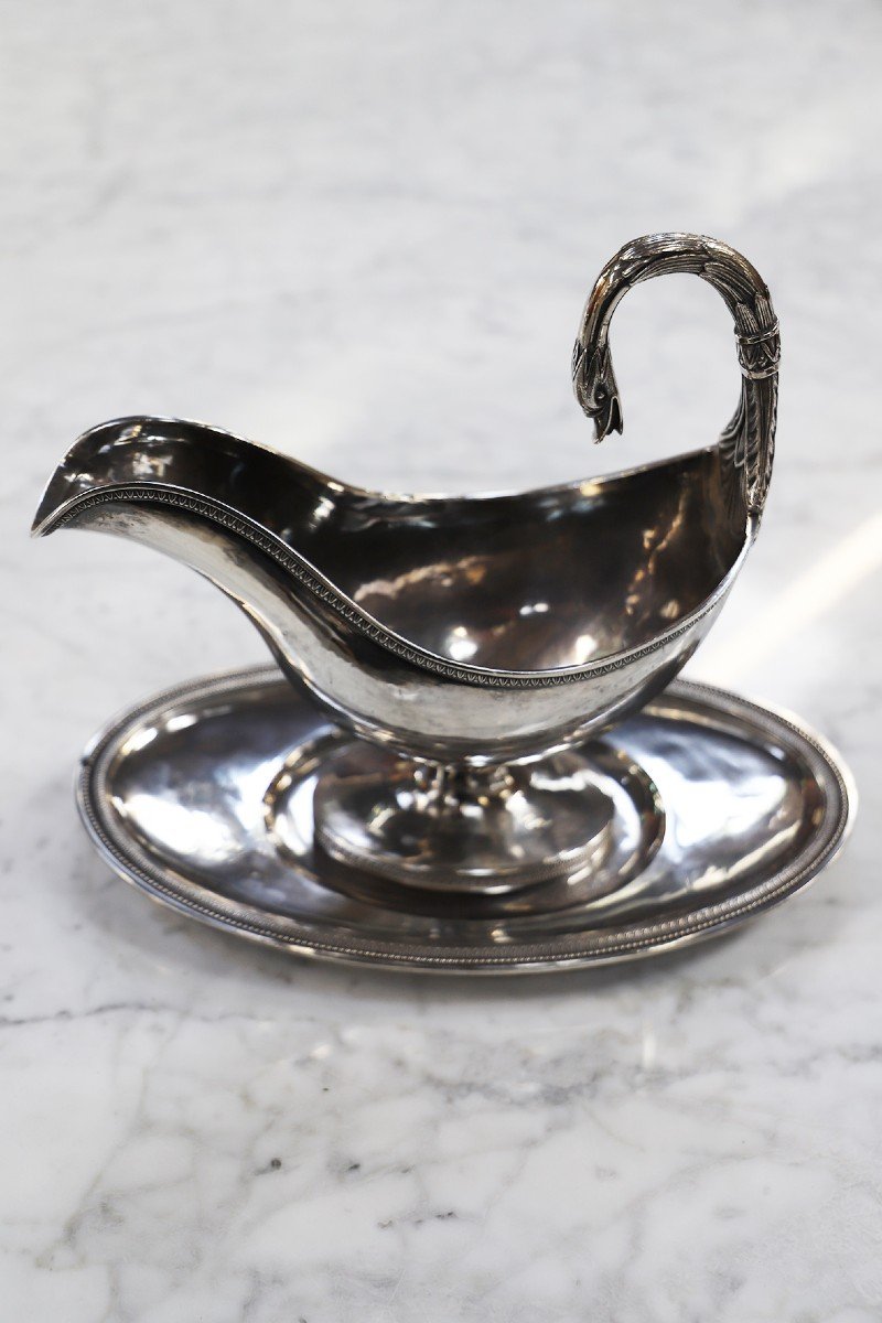 Saucière Casque En Argent