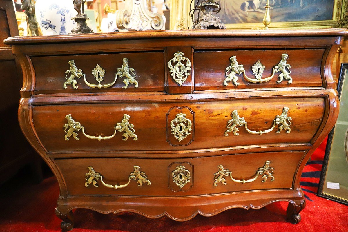 Commode En Acajou Mouluré, époque Louis XV