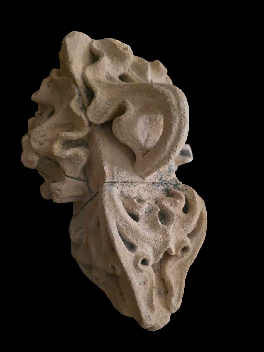 Gothic Lamp Base - Limestone - Burgundy Circa 1300 -photo-2