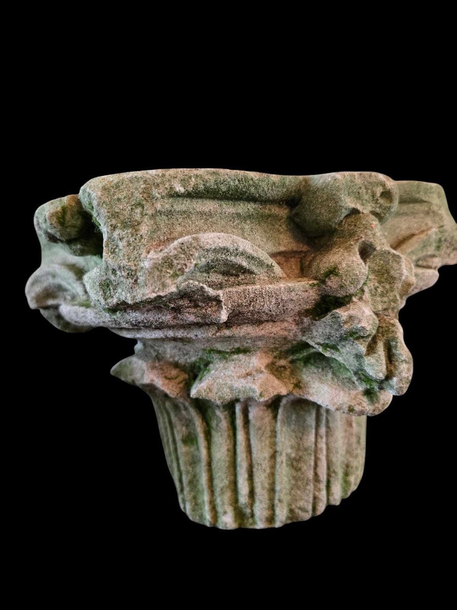 Limestone Capital - 16th Century-photo-1