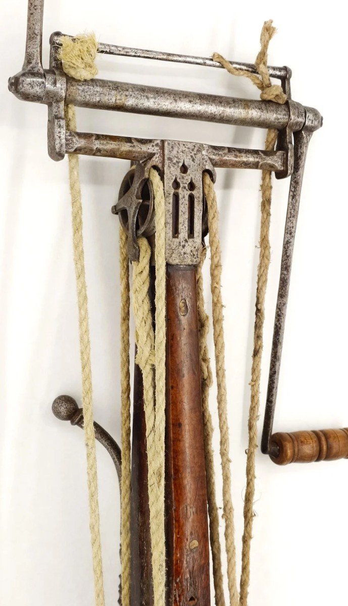 French Military Crossbow With Muffle 16th-17th Century Known As A Windlass - France Ancient Monarchy-photo-1