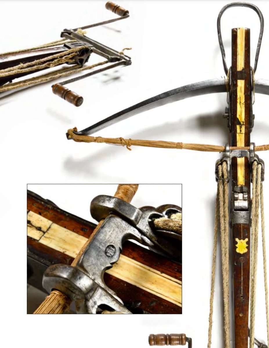 French Military Crossbow With Muffle 16th-17th Century Known As A Windlass - France Ancient Monarchy