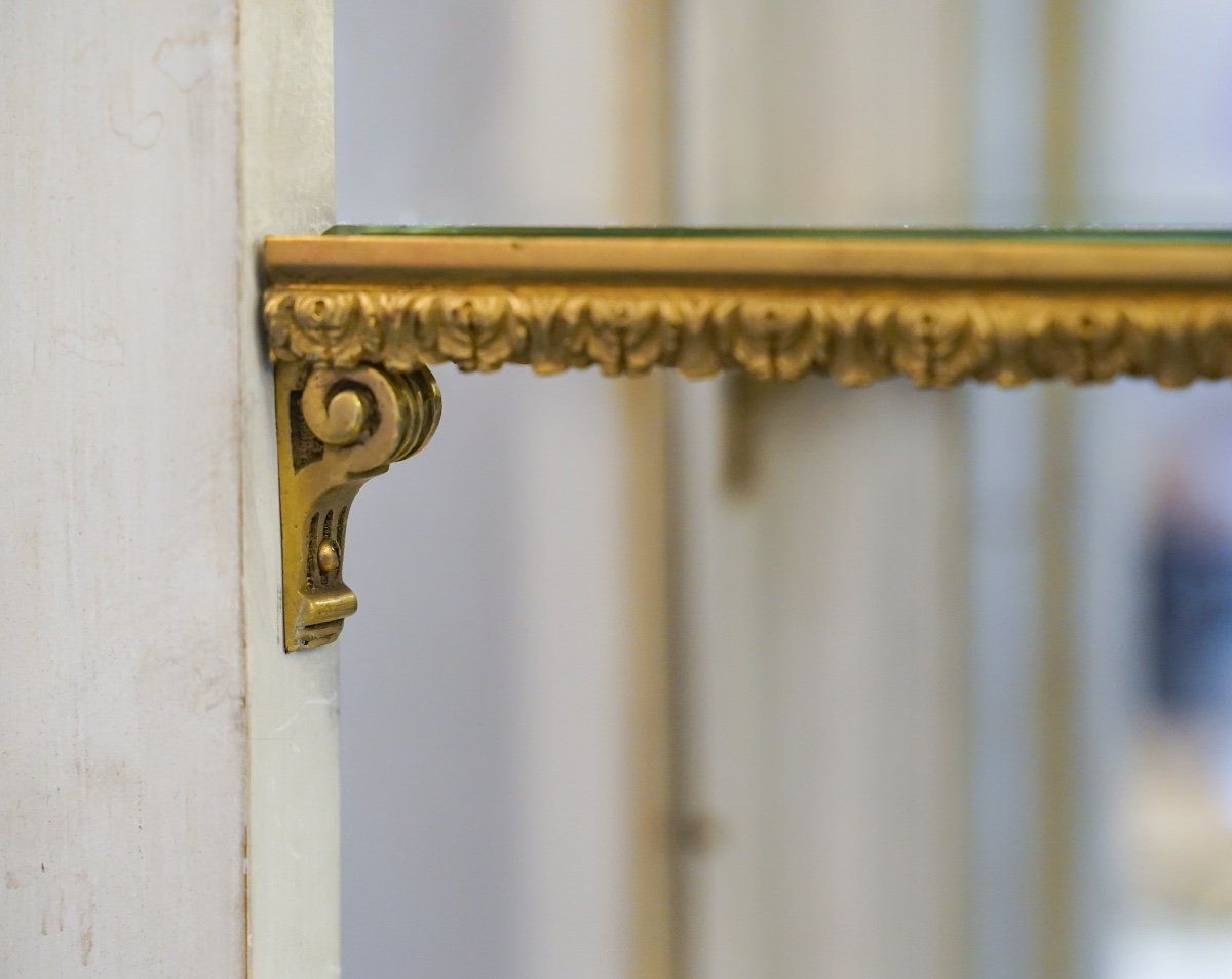 Vitrine De Style Louis XVI, d'époque NIII, En Bois Sculpté, Doré à La Feuille D’or.-photo-7