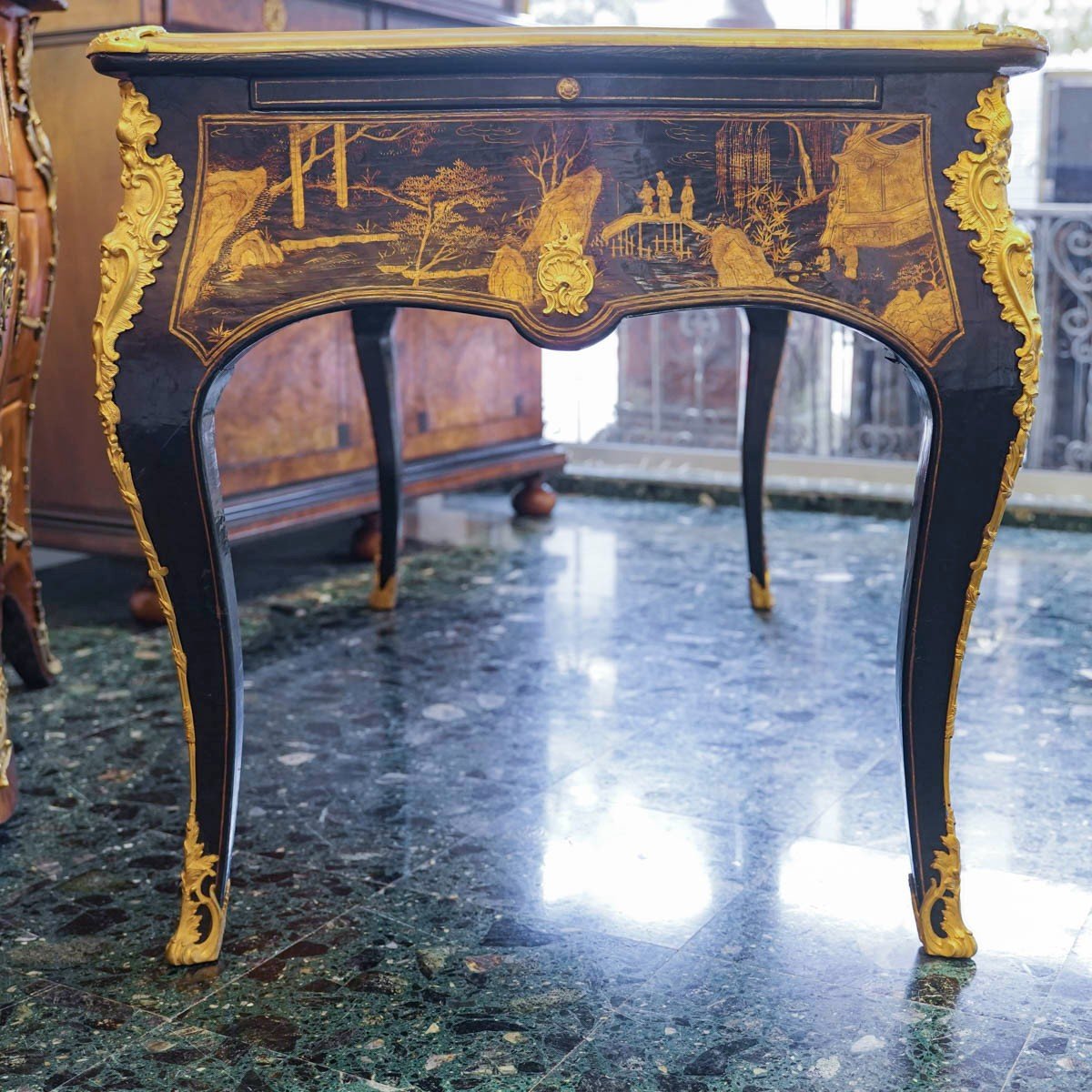 Bureau Laqué de Style Louis XV.-photo-3