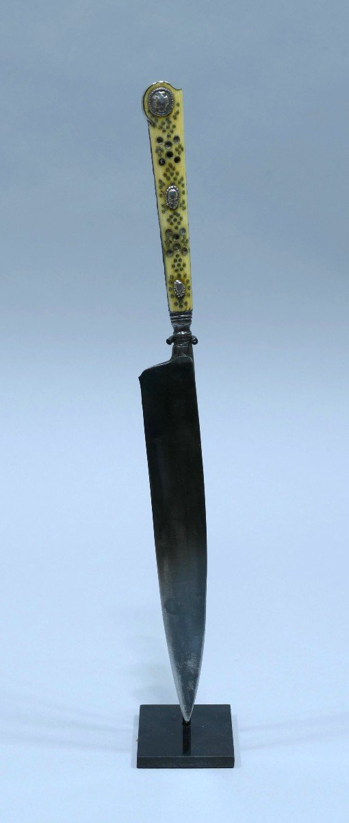 Knife With Ivory Handle With Silver Dots Datable Around 1630-photo-2