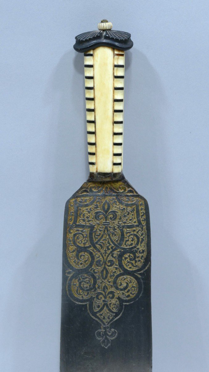 Présentoir Knife In Its Leather Case Datable Circa 1600-photo-3