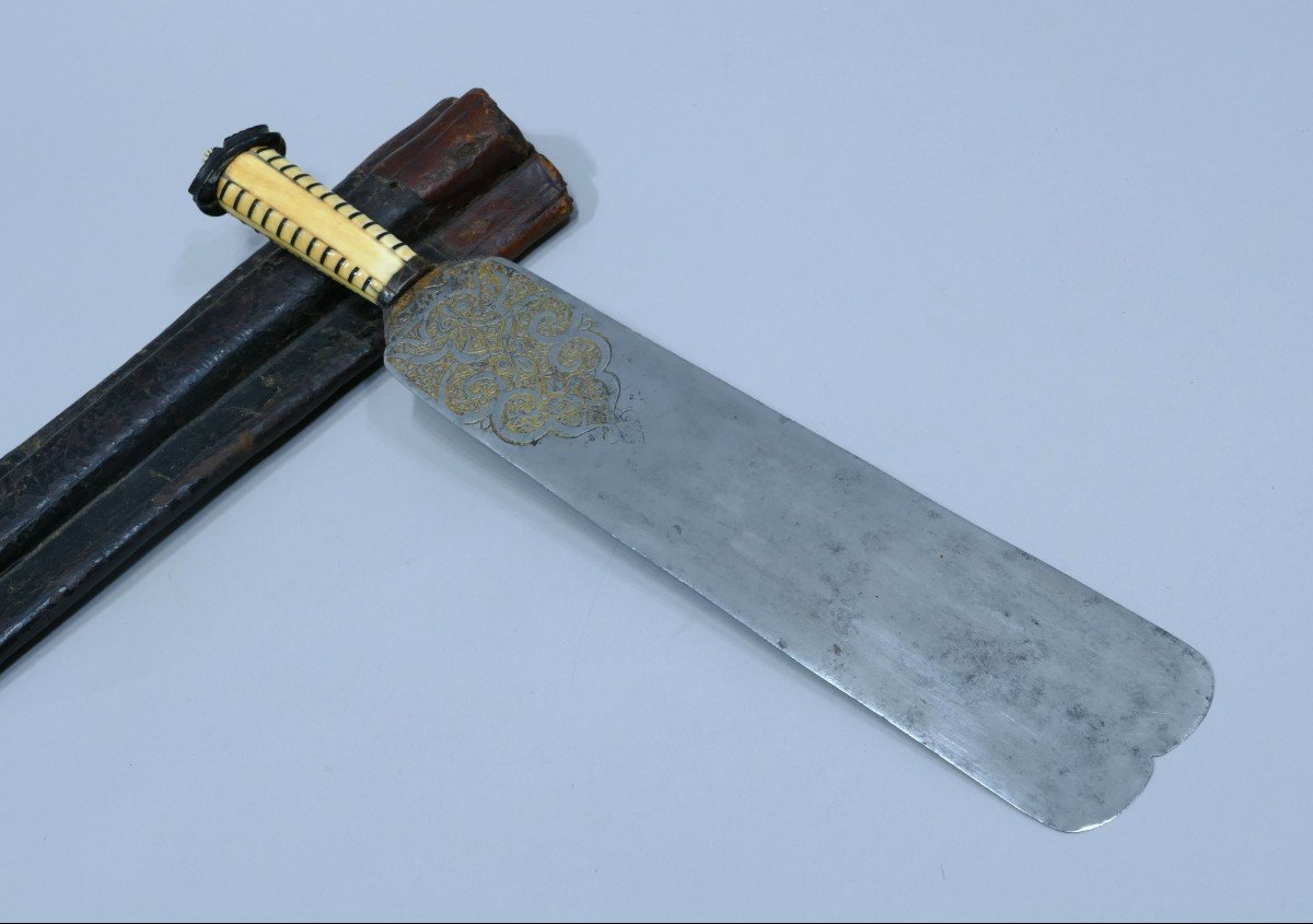 Présentoir Knife In Its Leather Case Datable Circa 1600-photo-4