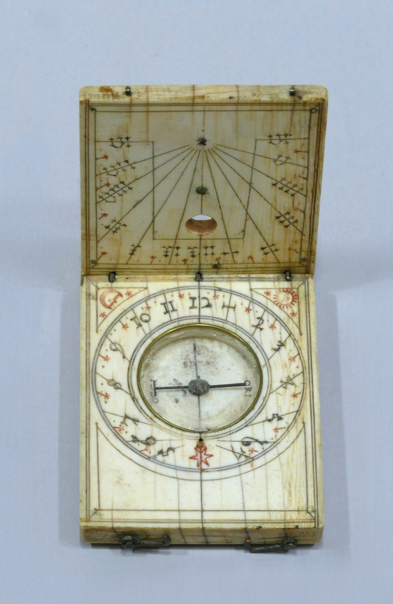 Cadran Solaire Diptyque En Ivoire Signé Nicolaus Miller Datable Vers 1650