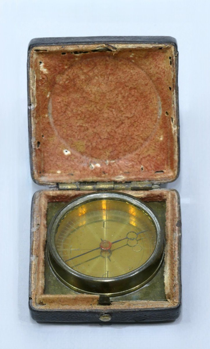 Brass Compass Of Italian Origin Dated To The Early 18th Century-photo-2