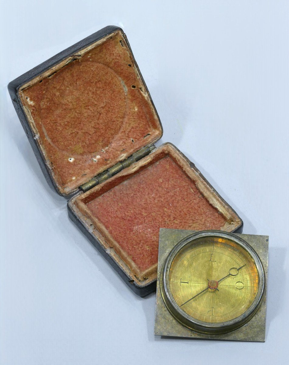 Brass Compass Of Italian Origin Dated To The Early 18th Century