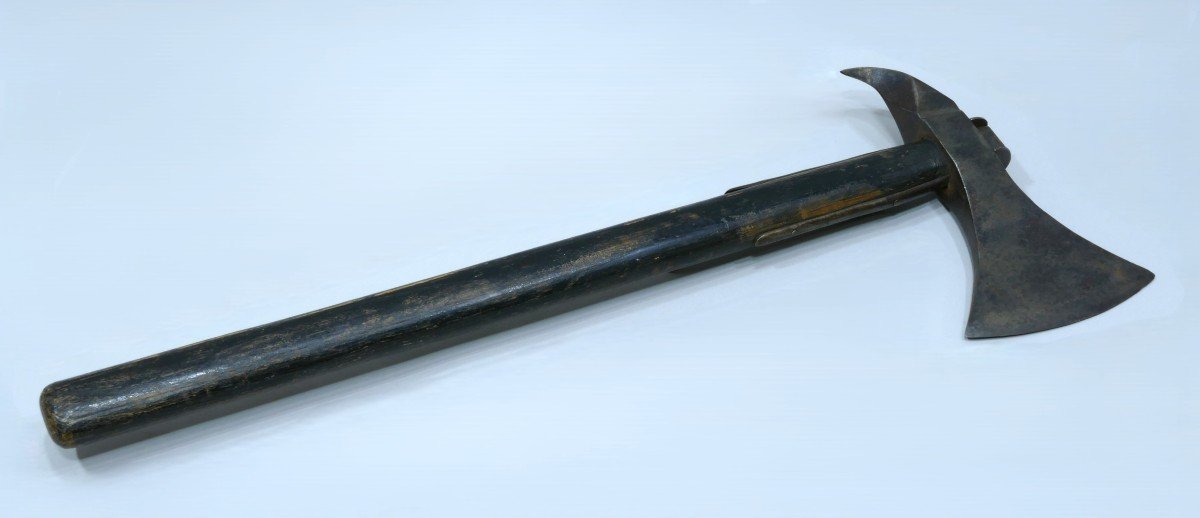 Iron And Wood Boarding Axe Dated To Around 1830-photo-1