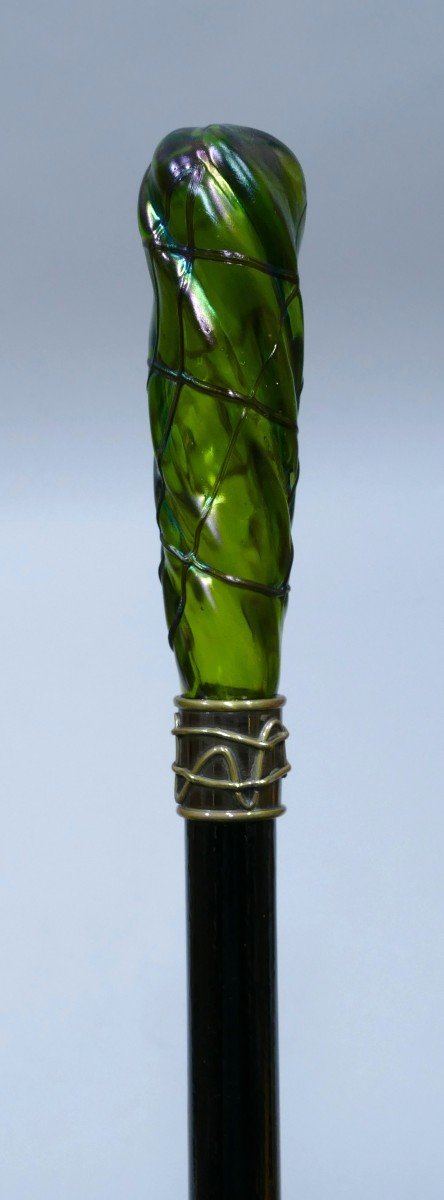 Art Nouveau Cane In Green Glass From The Loetz Manufactory-photo-2