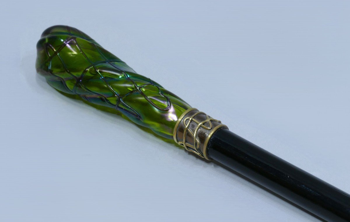 Art Nouveau Cane In Green Glass From The Loetz Manufactory-photo-4