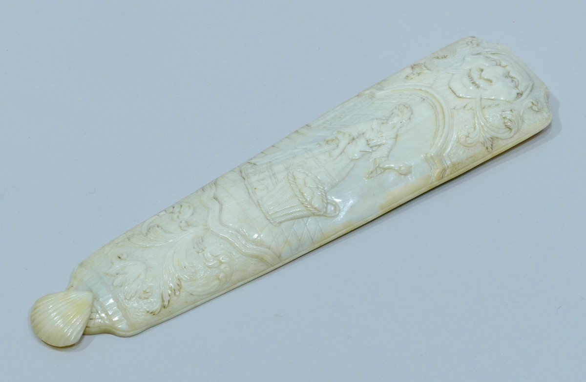 Ivory Tobacco Rasp Made In Dieppe In The Early 18th Century-photo-1