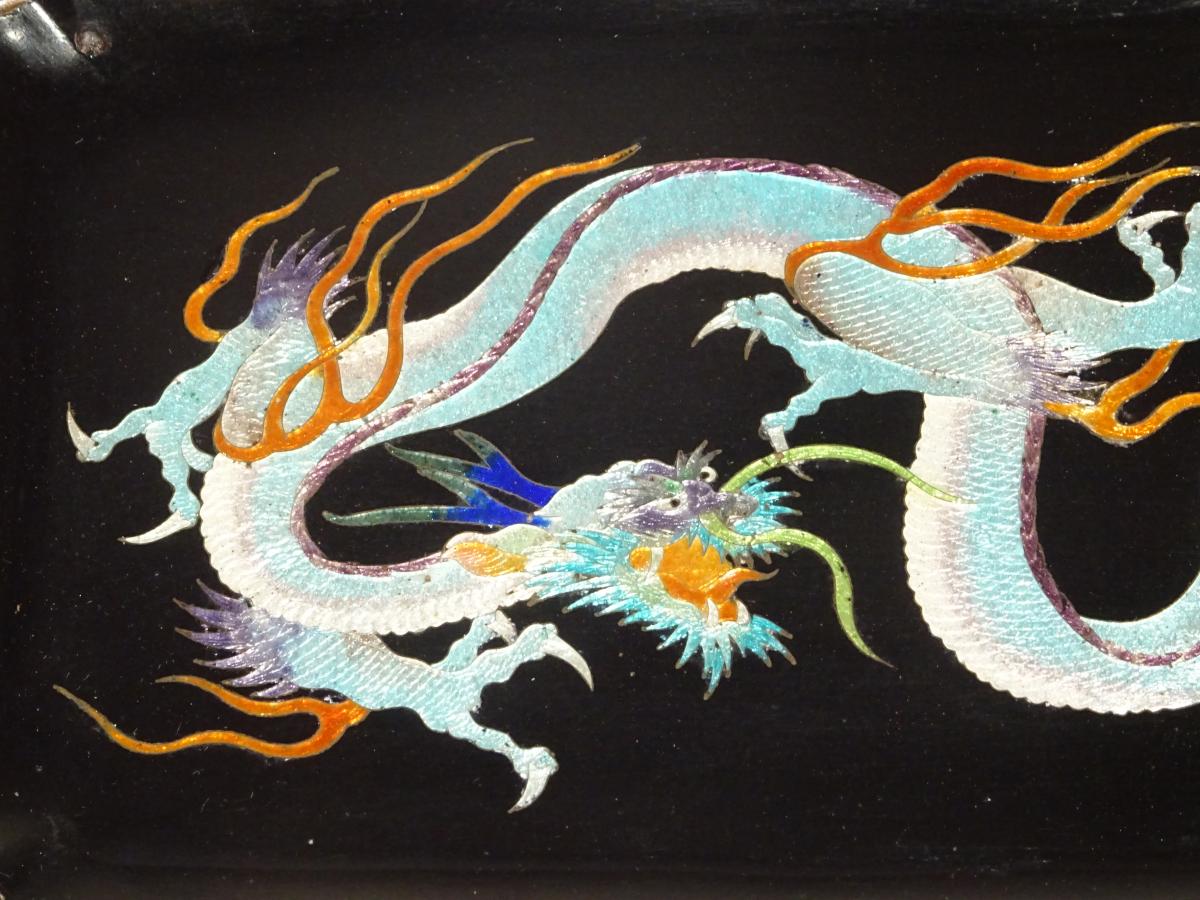 Lacquered Tray With A Decoration Of A Three-clawed Dragon-photo-2